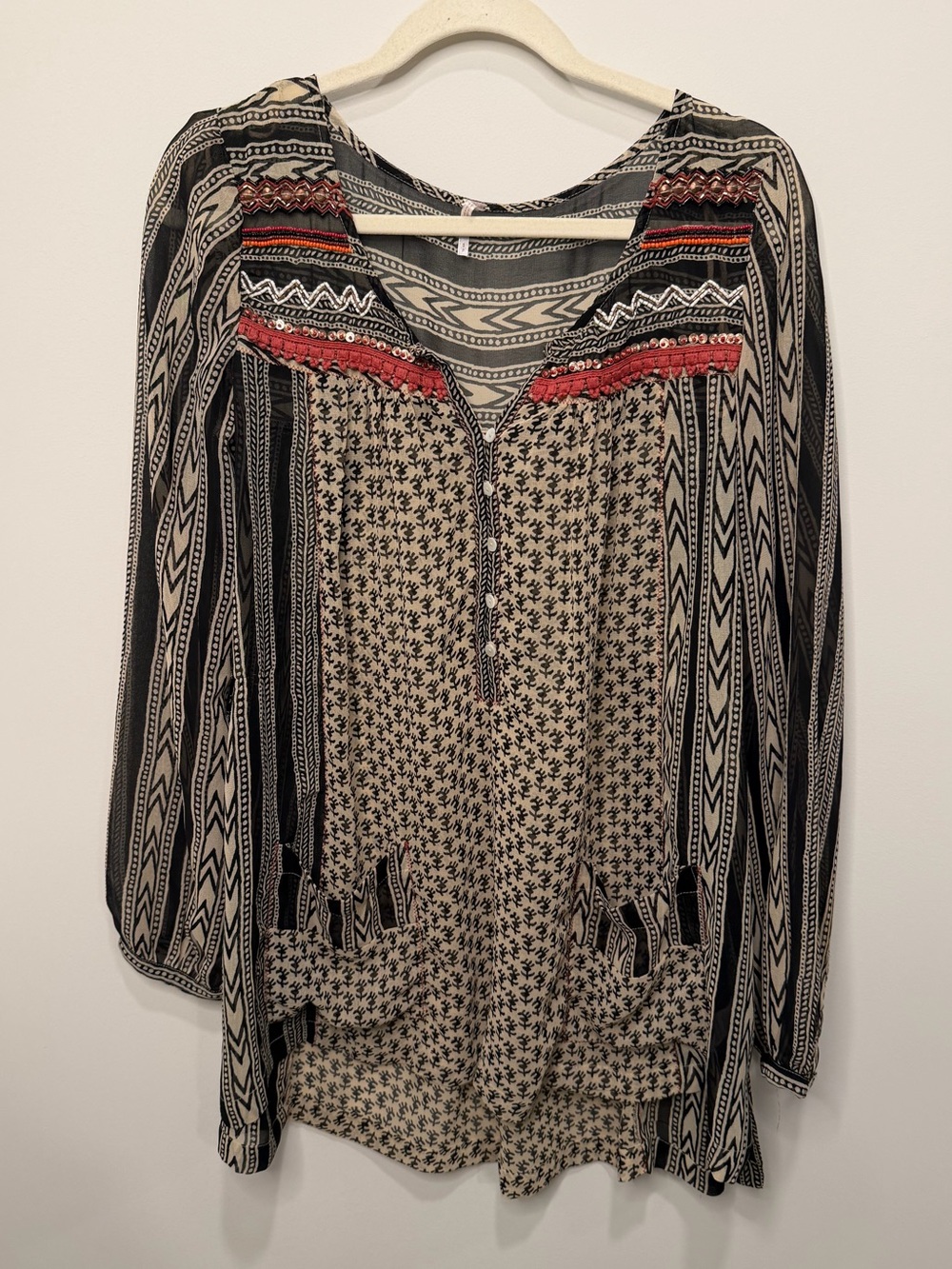 Free People Black Cream Mixed Print Embellished Tunic Blouse Small OB331043